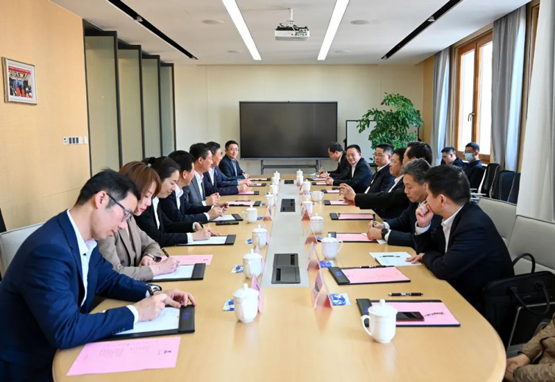 福建省副省長(zhǎng)、南平市委書(shū)記林瑞良，南平市長(zhǎng)袁超洪一行蒞臨大亞圣象