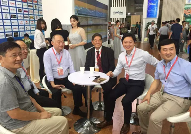 大亞人造板以精湛工藝和卓越品質(zhì)綻放國際木業(yè)博覽會(huì)